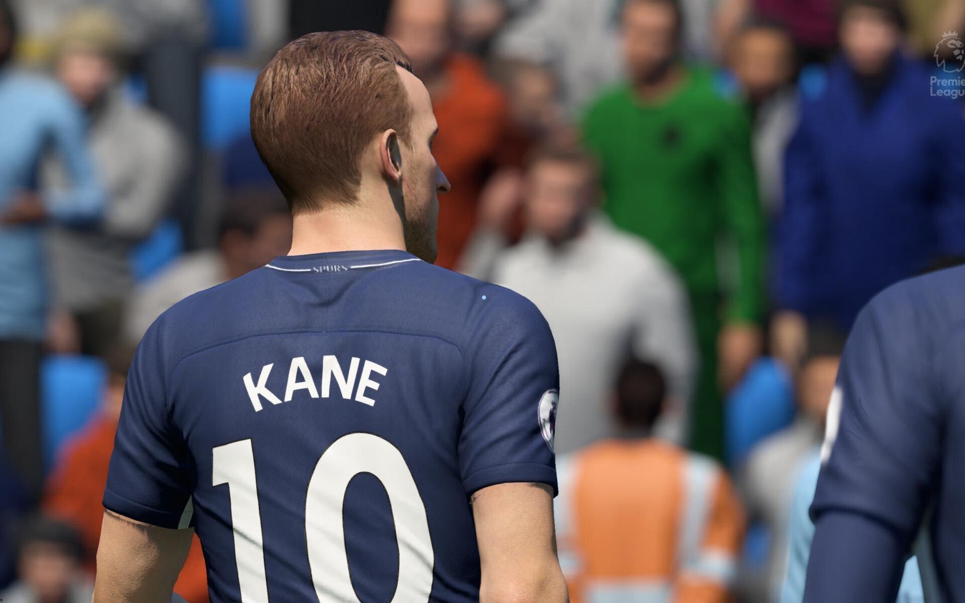 周四意甲巅峰对决，黑马克莫主场迎战争冠劲旅AC米兰，尼科·帕斯构筑防守长城引领战术博弈